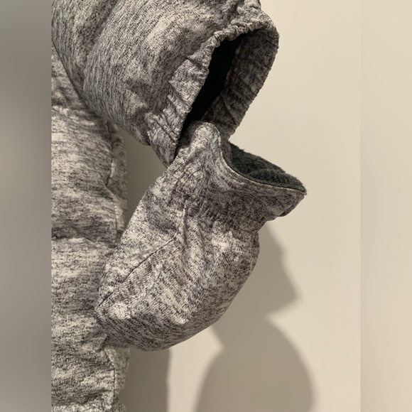 Gap grey coloured snowsuit. Size 6-12 months. - Picture 7 of 8